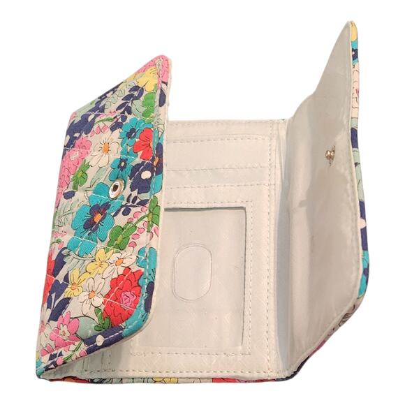 Vera Bradley Far‎ Out Floral RFID Wallet - Picture 4 of 4